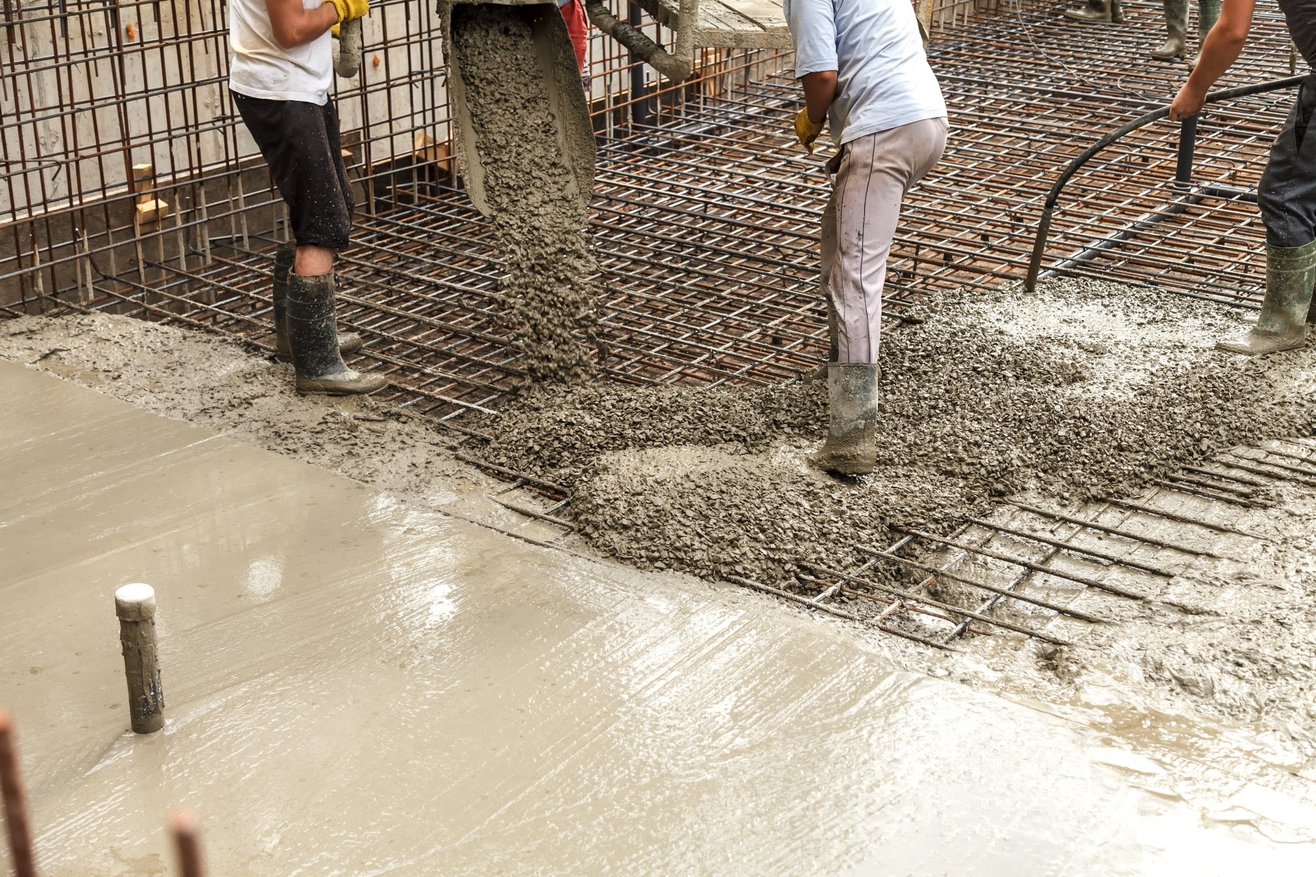 PCC base pour for basketball court, Day 6