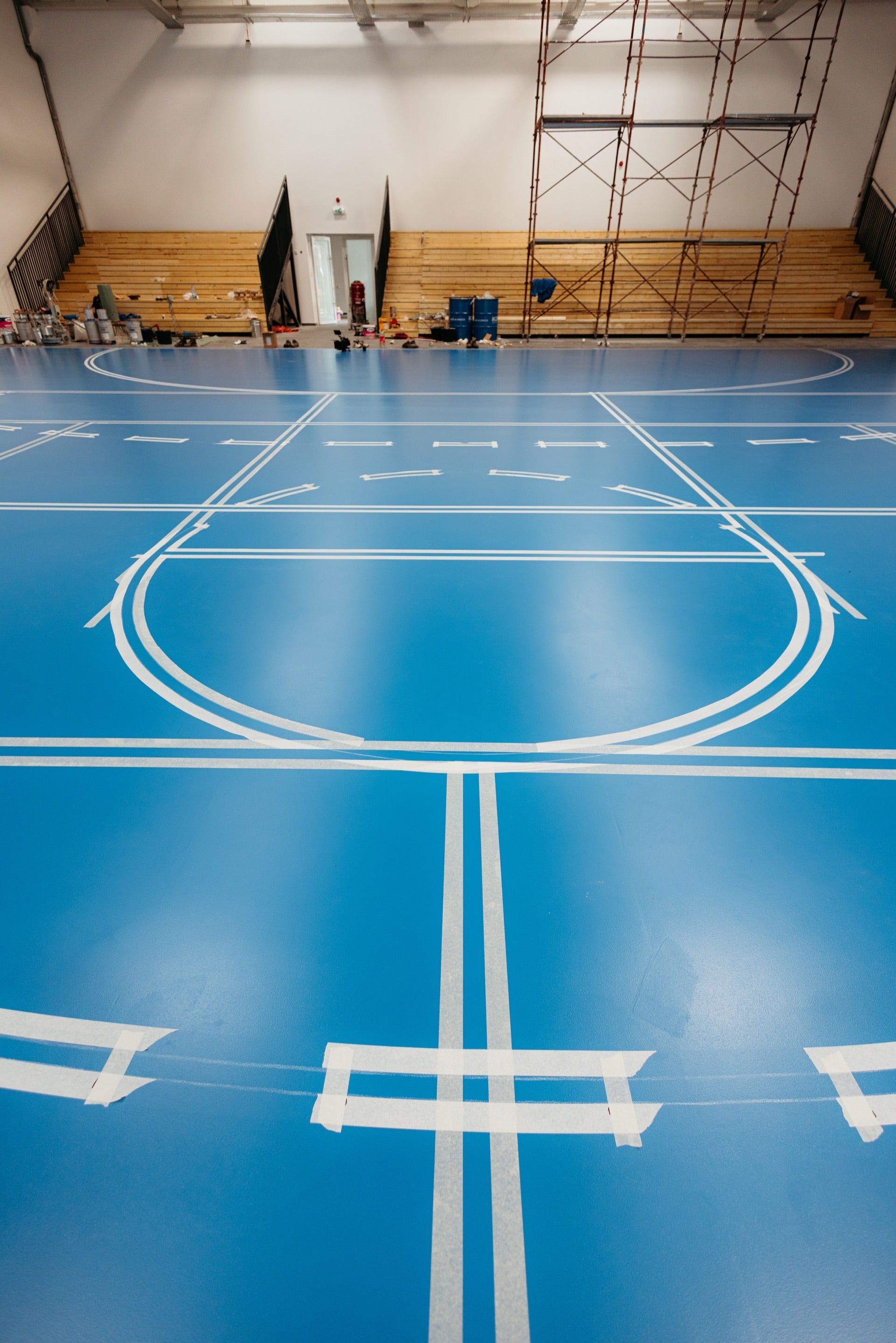 Dark Blue PP tile badminton court with BWF court lines